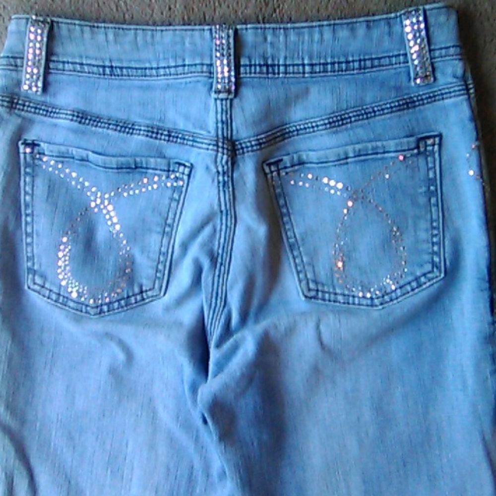 Mu Light Wash Retro Jeans With Bling - Picture 6 of 13